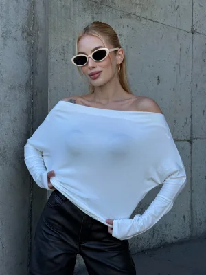 MetuCa Kadın Ekru Düşük Omuz Kayık Yaka Drapeli Uzun Kollu Vücudu Saran Bluz