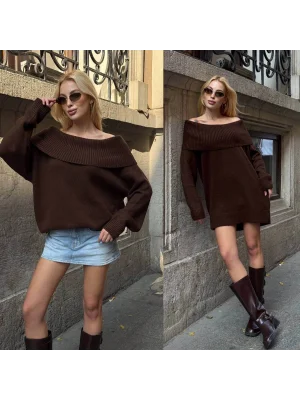 MetuCa Kadın Kahverengi Madonna Yaka Düşük Omuz Oversize Salaş Kalın Triko Kazak Elbise