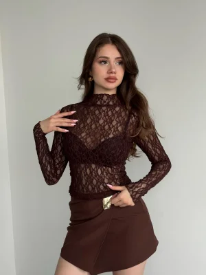 MetuCa Kadın Yarım Balıkçı Yaka Uzun Kollu File Desenli Dantel Transparan Bluz - Kahverengi