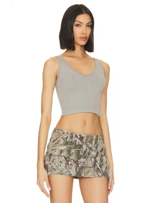V Yaka Crop Top