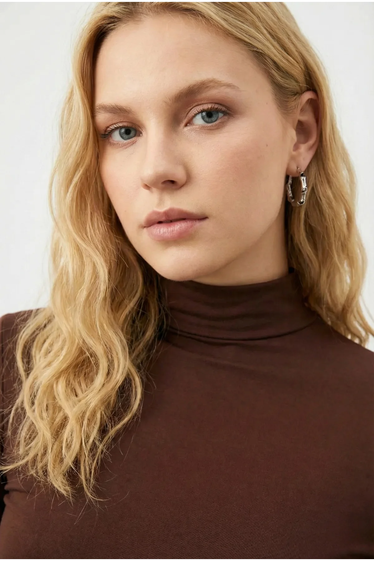 Kadın 2li Kahve Bej Yarım Balıkçı Yaka Uzun Kollu Vücudu Saran Pamuklu Bluz