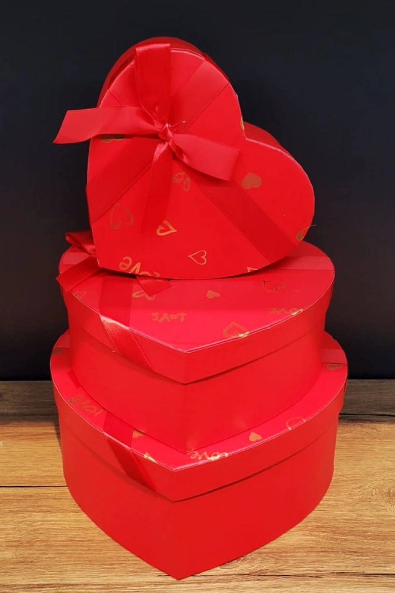 3lü Kırmızı Kalp Hediye Kutusu