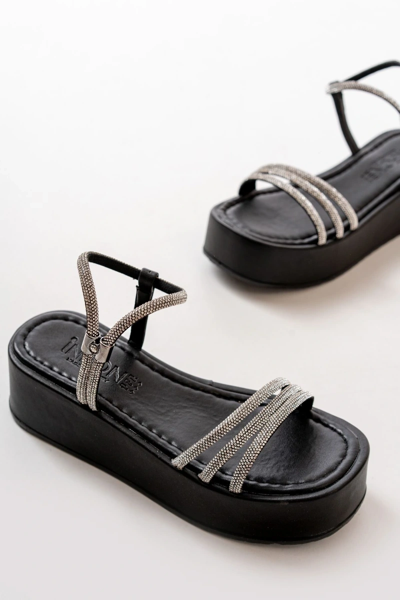 861-1100 Siyah Günlük Gümüş Taşlı Dolgu Kadın Sandalet