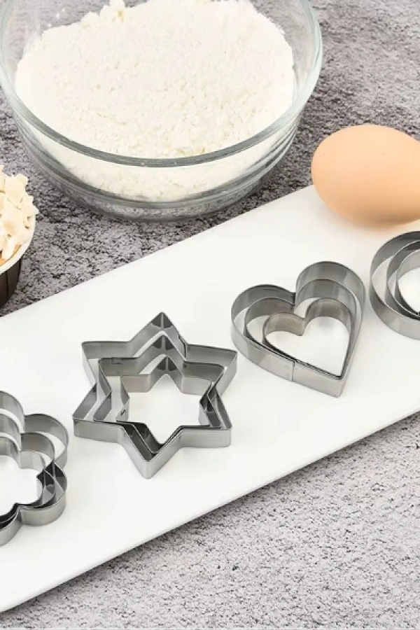 12 Adet Paslanmaz Çelik Kurabiye Kalıbı Seti