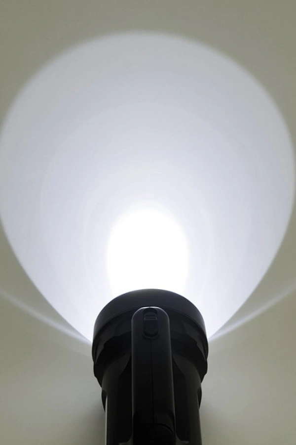 900 Lümen ULTRA GÜÇLÜ EL FENERİ WATTON WT-613