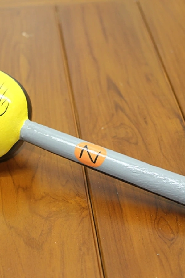 Ahşap Kedili Batman Marakas Tekli