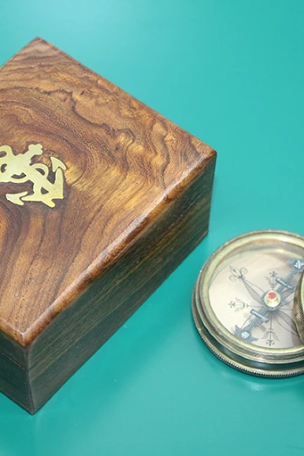 Ahşap Kutulu Pirinç Pusula Ejderha Desenli