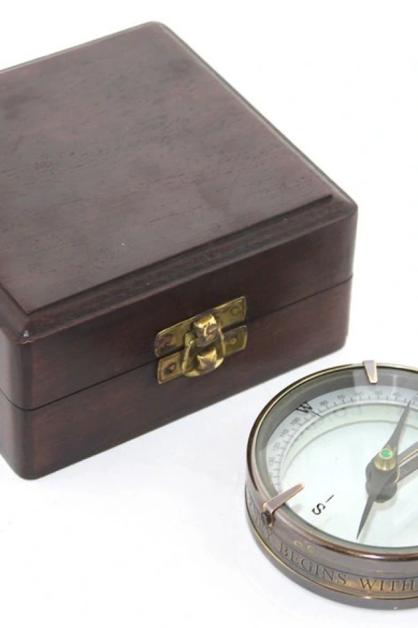 Ahşap Kutulu Pirinç Pusula Model 10