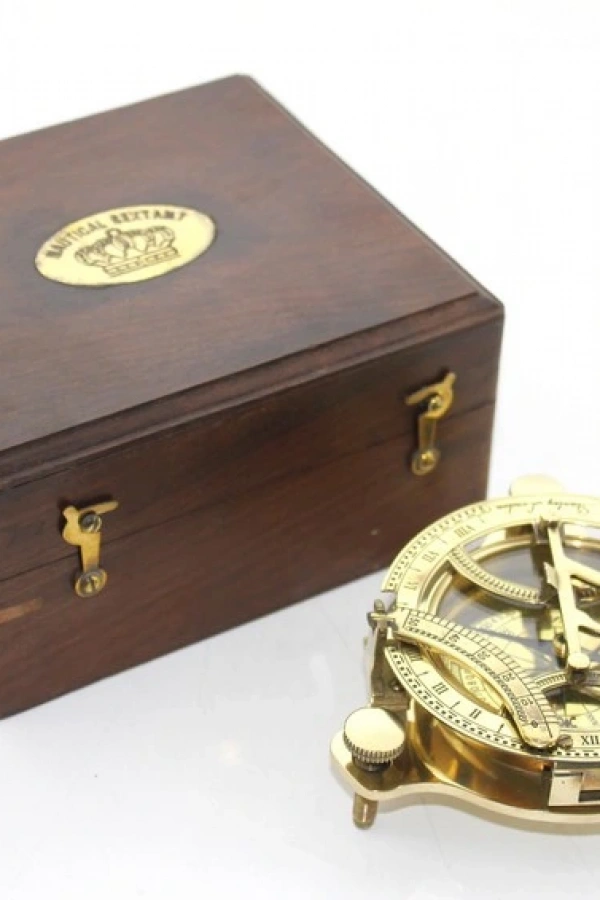 Ahşap Kutulu Pirinç Pusula Model 11