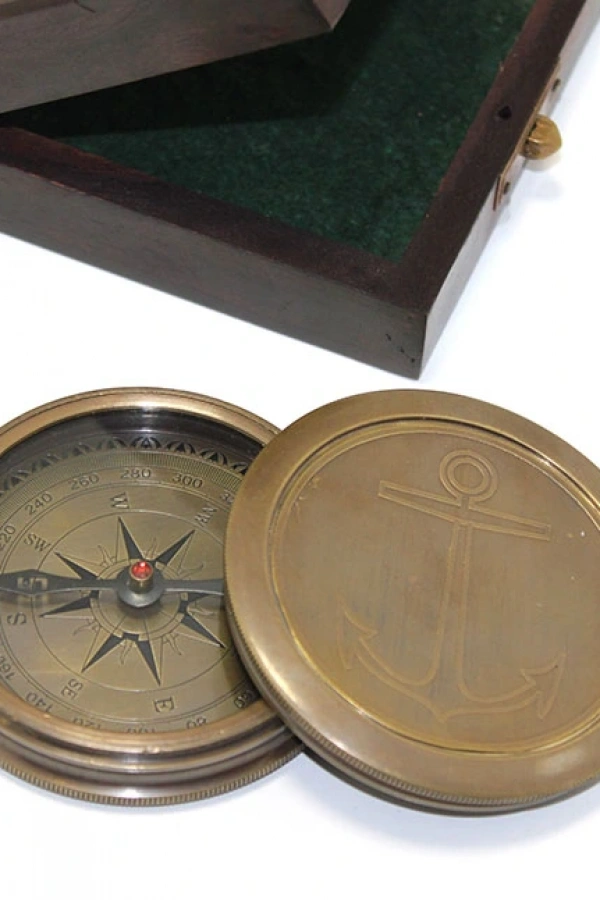 Ahşap Kutulu Pirinç Pusula Model 7