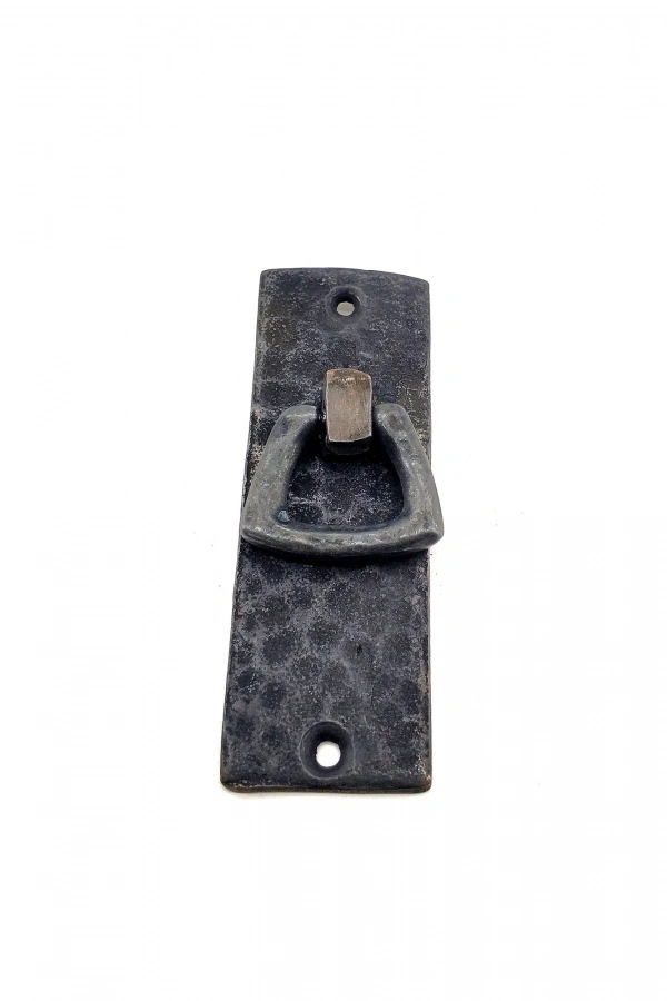 Antika Tarz Dekoratif Pirinç Dik Dövme Mobilya Kulbu - 90x31 mm, Oksit