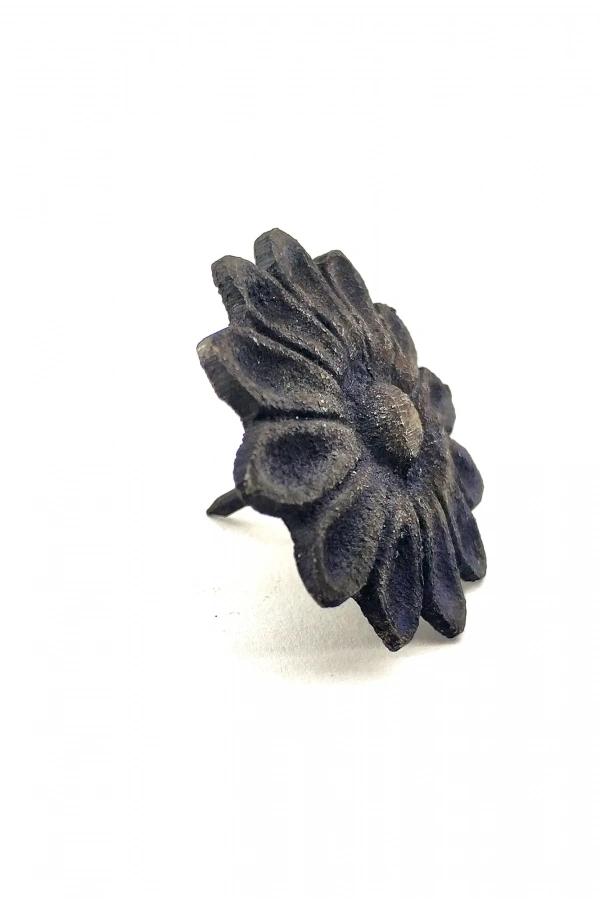 Antika Tarz Dekoratif Pirinç Papatya Kabara - 42 mm, Oksit