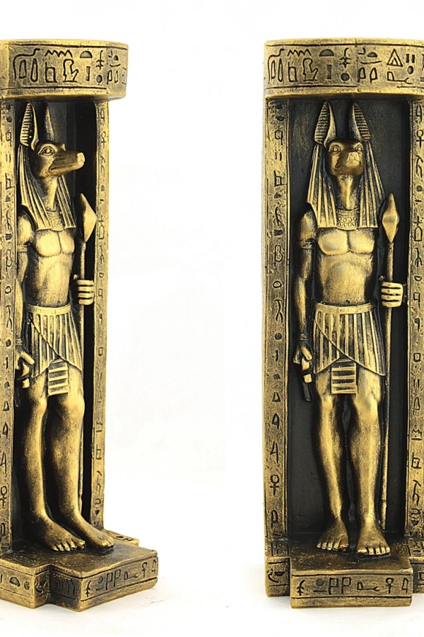 Anubis Figürlü Mumluk