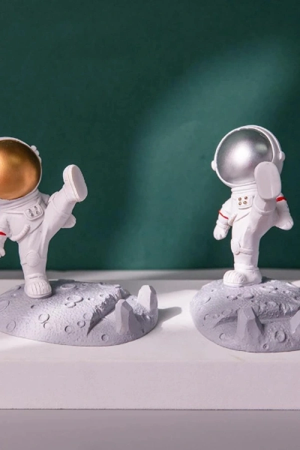 Astronot Telefon Tutucu