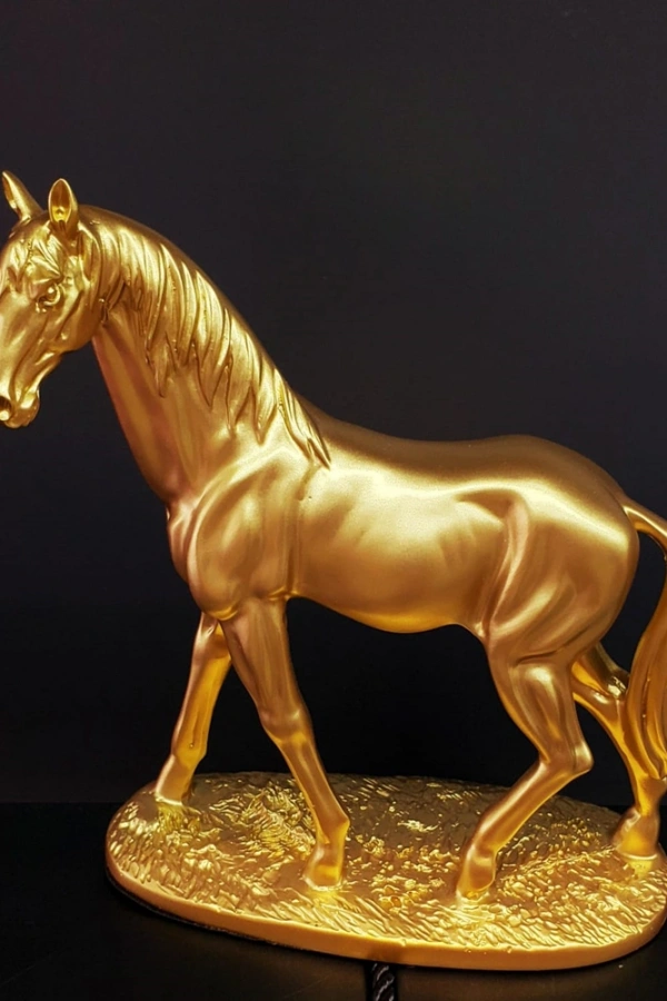 At Biblosu Gold Renk