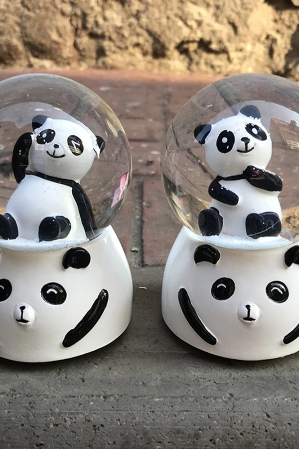 Büyük Boy Panda Kar Küresi