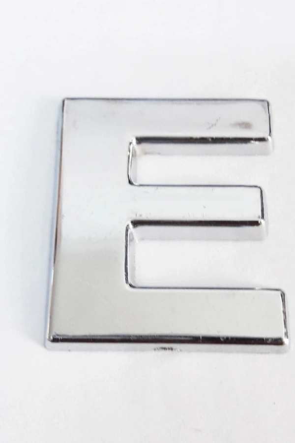 Cemax E Harfi  3,75 cm Krom Yapışkanlı