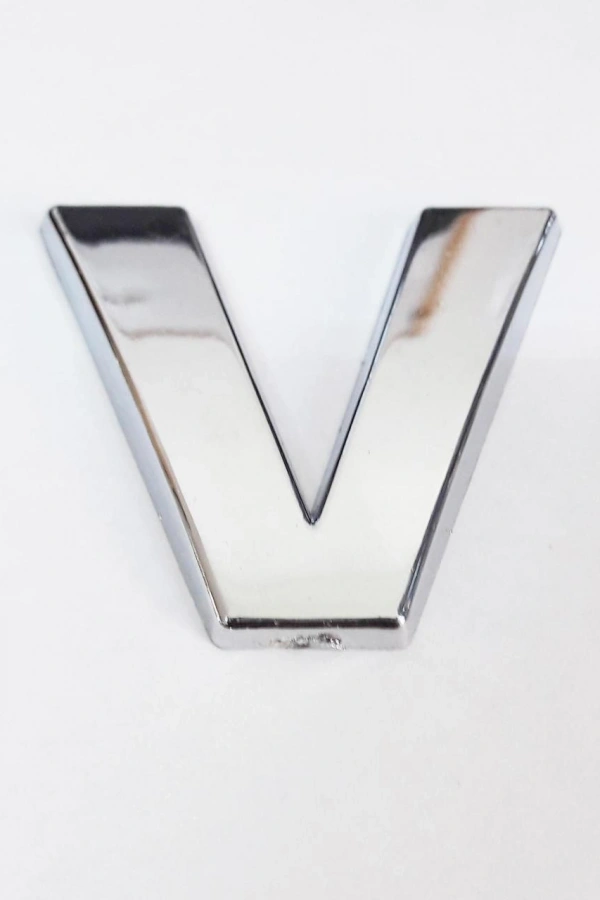 Cemax V Harfi  3,75 cm Krom Yapışkanlı