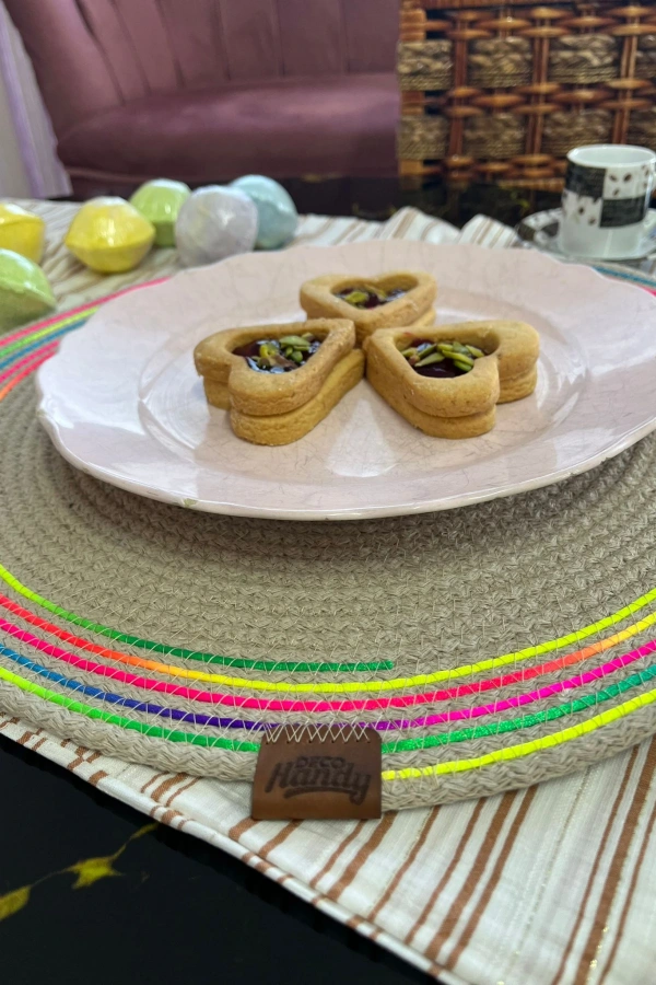 DecoHandy 39cm Neon Renkli Şeritli Jüt Örme Supla Amerikan Servis