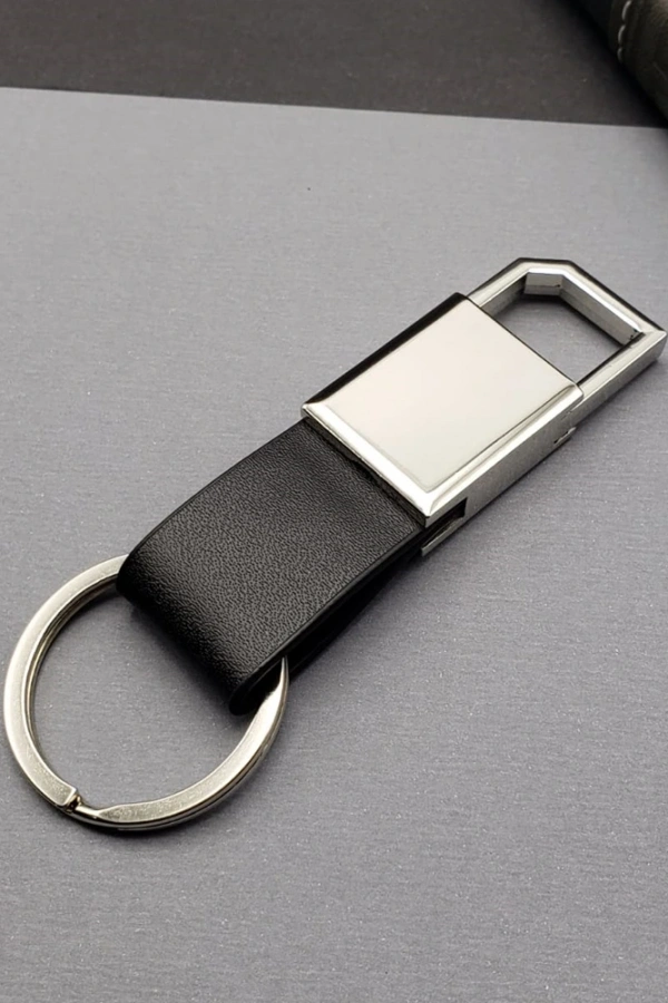 Deri Siyah Gümüş Metal Anahtarlık