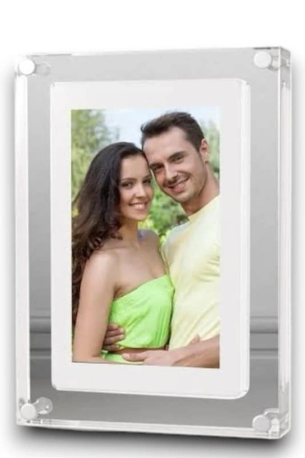 DİJİTAL FOTOĞRAF ÇERÇEVESİ