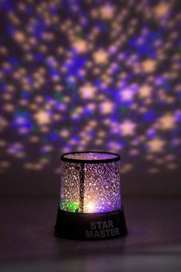 Duvara Işık Yıldız Yansıtan Star Master Gece Lambası