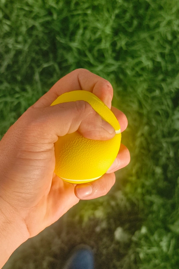 El Bilek Güçlendirme Topu Medium