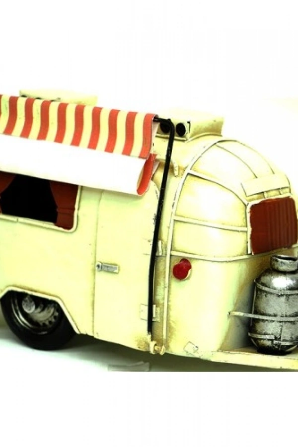 El Yapımı Çekme Karavan Maketi