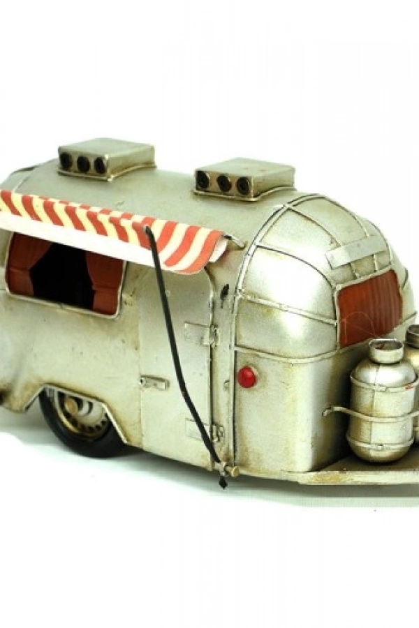 El Yapımı Metal Çekme Karavan Maketi