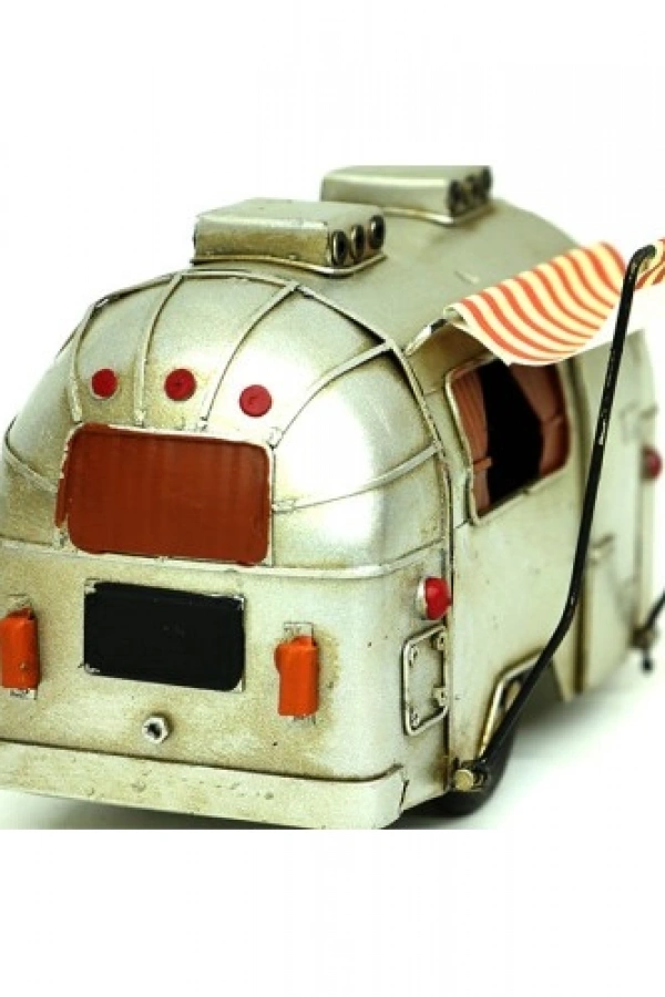El Yapımı Metal Çekme Karavan Maketi