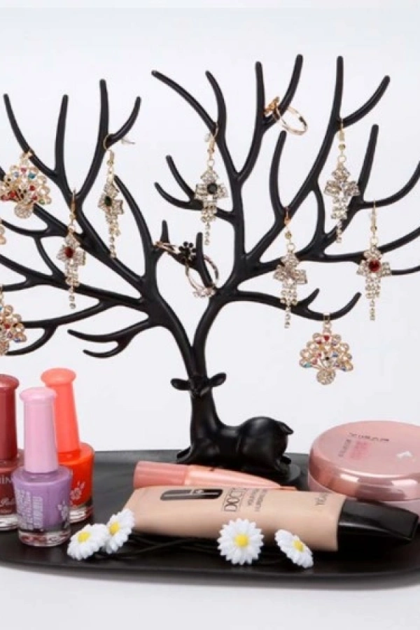 Geyik Tasarımlı Takı Standı Siyah