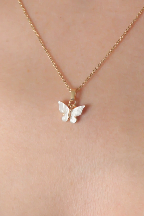 Gold Beyaz Renk Kelebek Figür Kadın Kolye