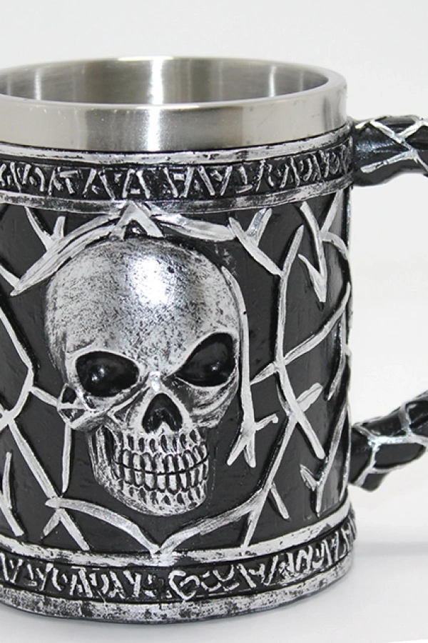 Gotik Kurukafa 3D Kabartmalı Paslanmaz Çelik Kupa Bardak