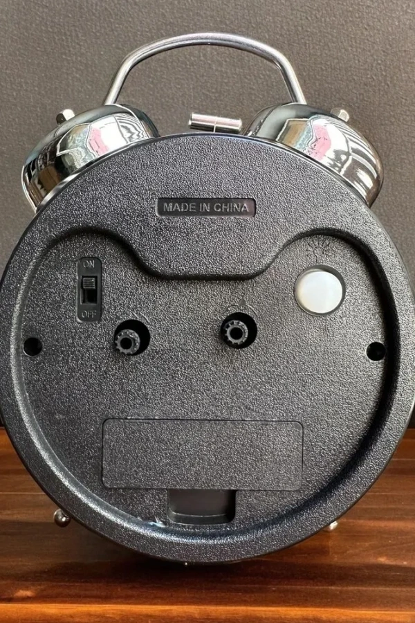 Gümüş Metal Alarmlı Masa Saati