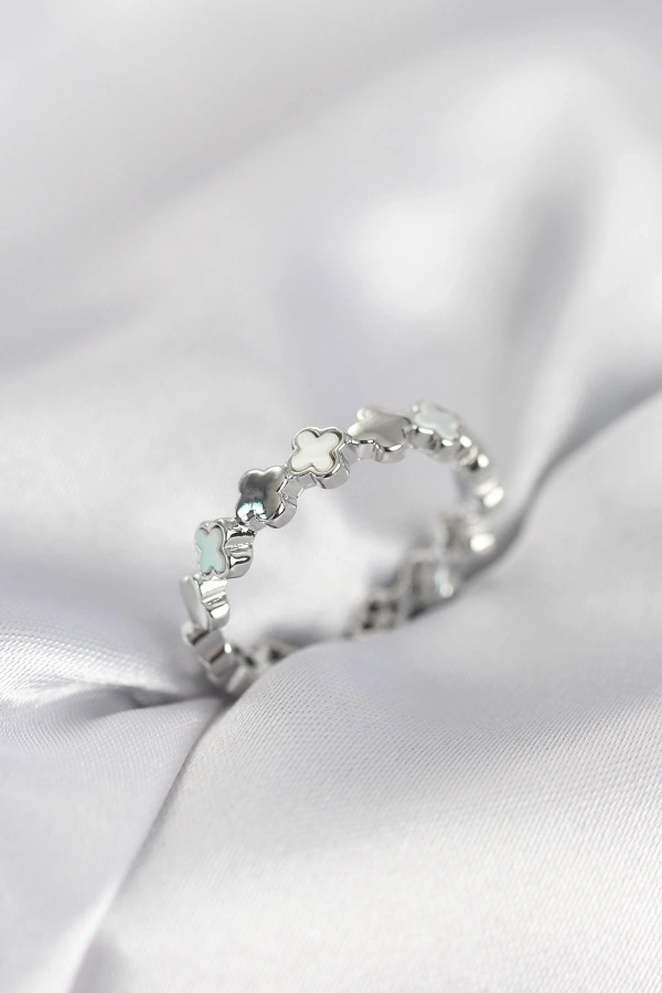 Gümüş Renk Sedefli Yonca Model Kadın Yüzük