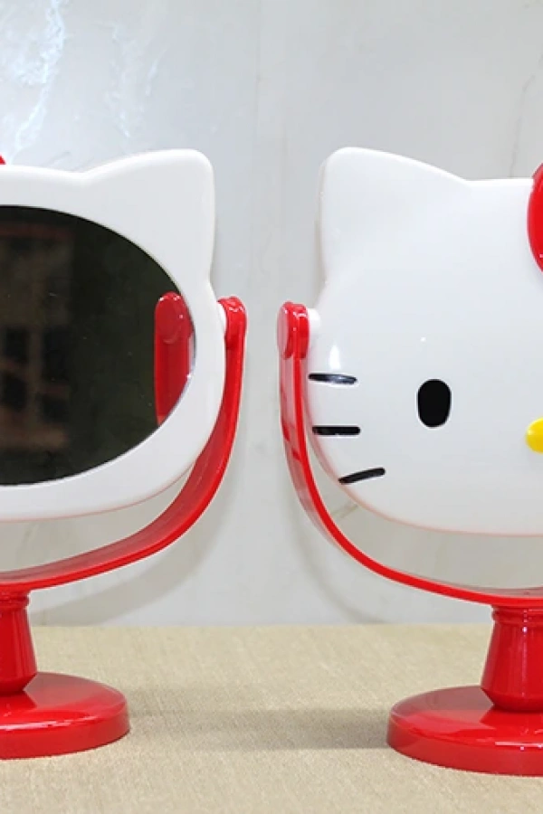 Hello Kitty Masaüstü Ayna