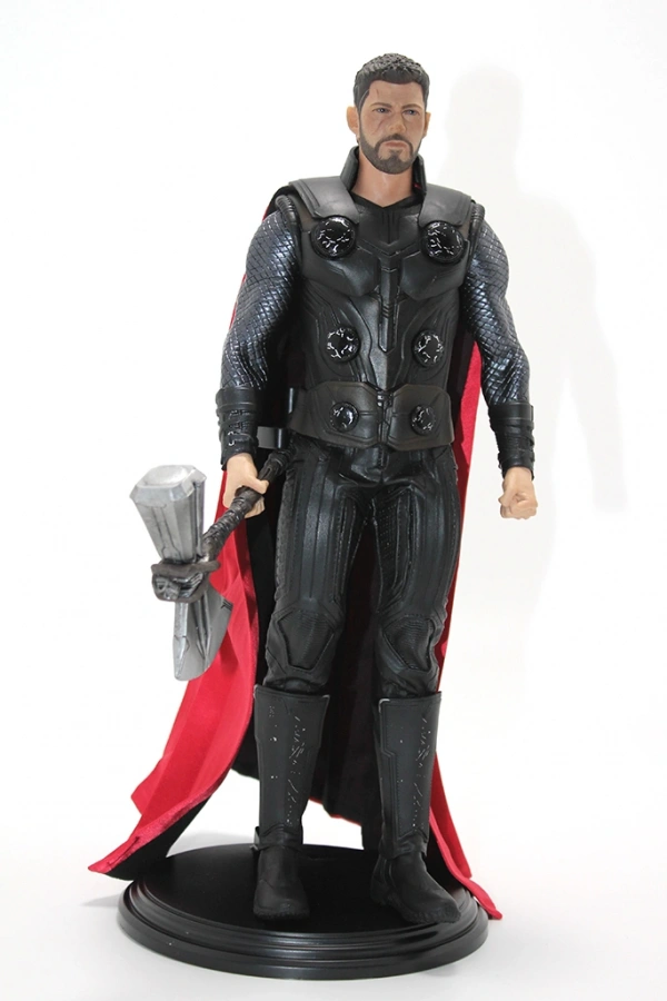 Infinity War Thor Figürü