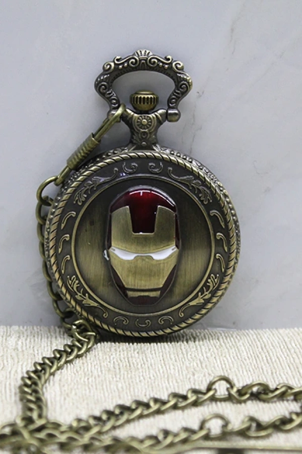 Iron Man Tasarımlı Köstekli Saat