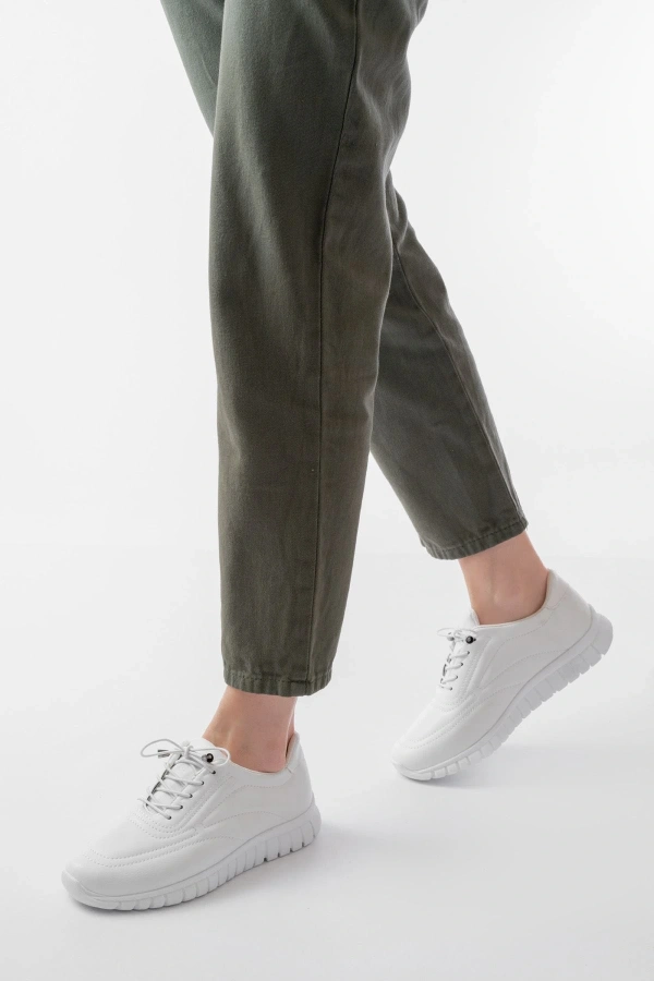 K-504 Beyaz Bağcıklı Desenli Günlük Spor Ayakkabı