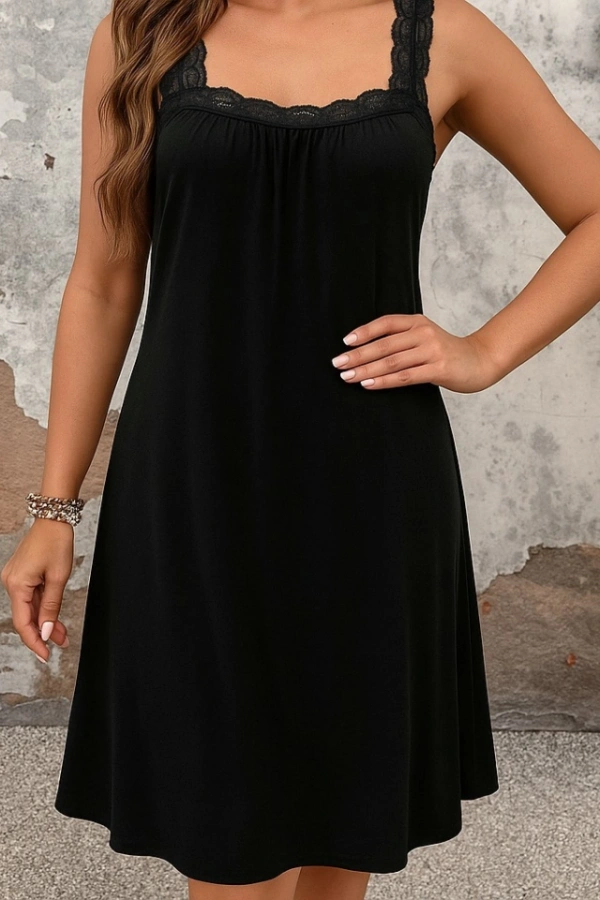 Kadın Dantel Askılı Kare Yakalı Uzun Viskon Elbise