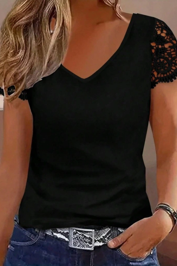 Kadın Kısa Kollu V Yakalı Dantel Detaylı Viskon Bluz