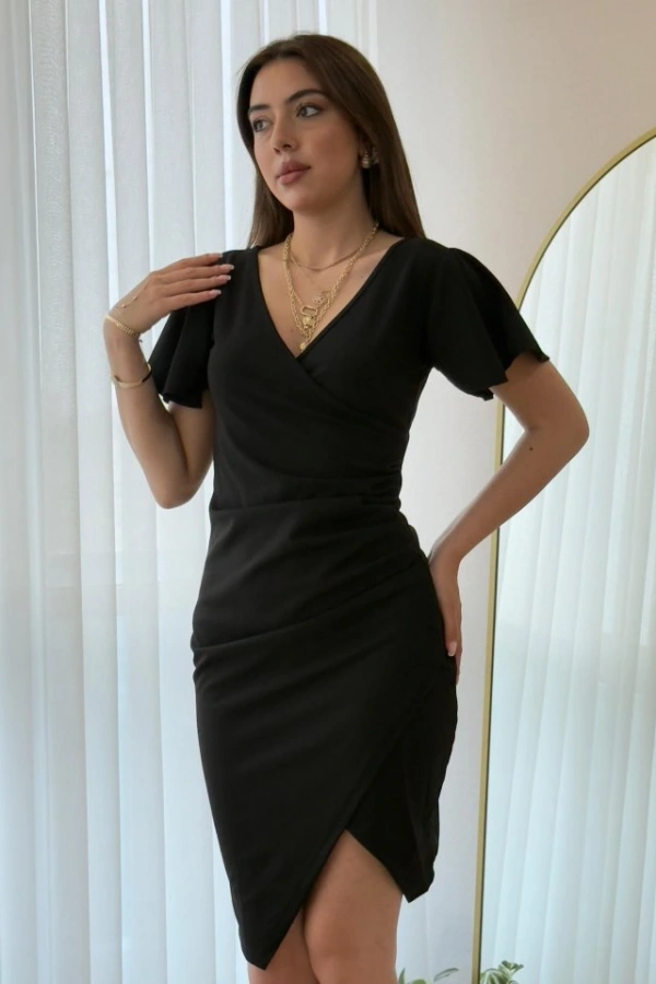 Kadın Kısa Kollu Volanlı Kruvaze Yaka Yanlardan Büzgülü Ithal Krep Elbise