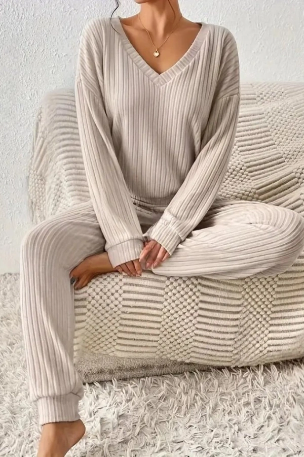 Kadın Uzun Kollu V Yakalı Kaşkorse Bluz Ve Pantolon Ikili Takım