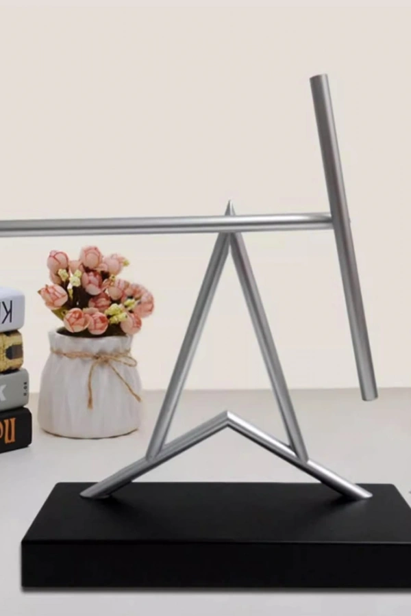 Kaos Sarkaç Pilli Newton Denge Beşiği