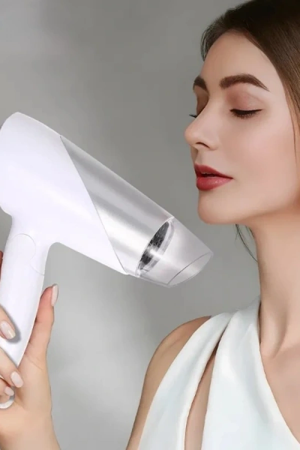 Katlanabilir Başlıklı Saç Kurutma Makinesi