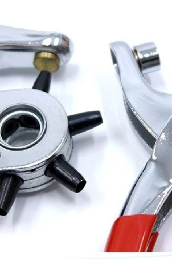 Kemer Delme Perçin Atma Pensesi