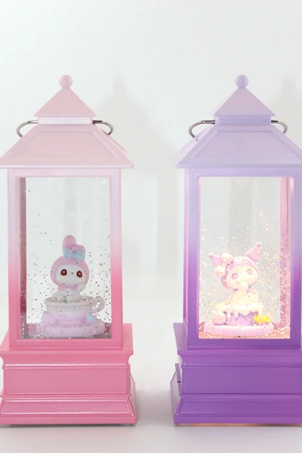 Kuromi Işıklı Müzikli Kar Küresi