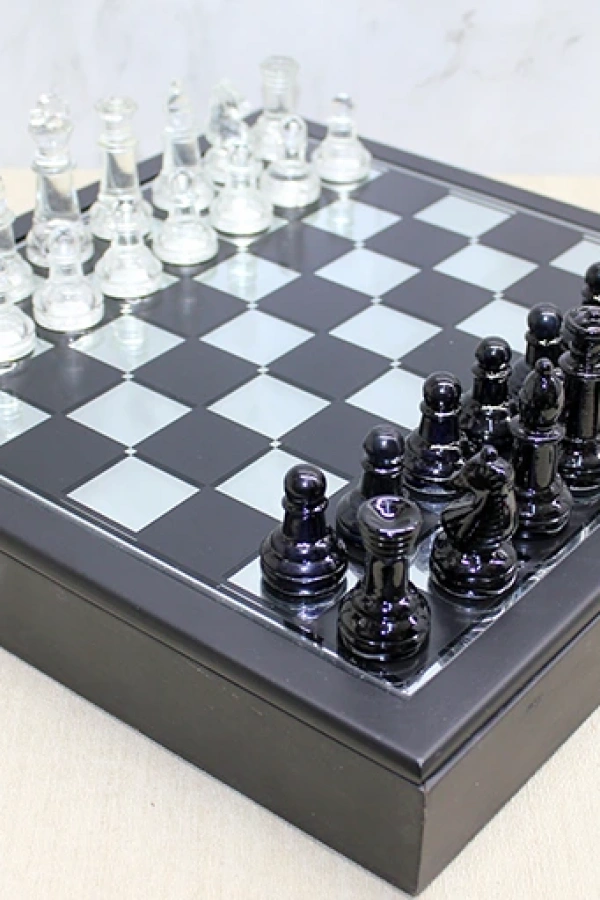 Kutulu Cam Satranç Seti