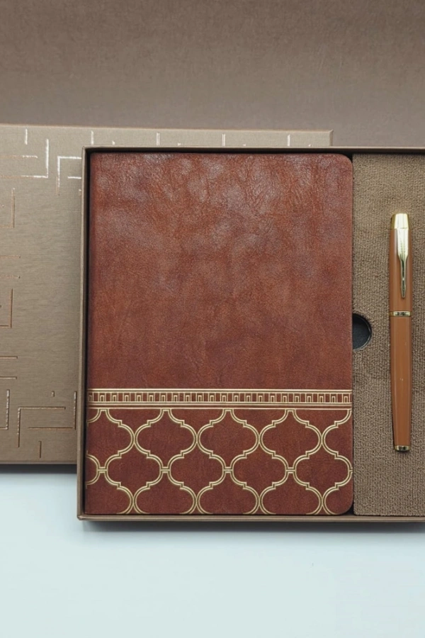 Kutulu - Lüks Deri Desenli Defter ve Metal Kalem - Hediye Seti