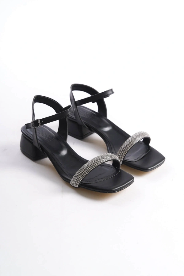 Laura Kalın Topuklu Taşlı Kadın Siyah Sandalet